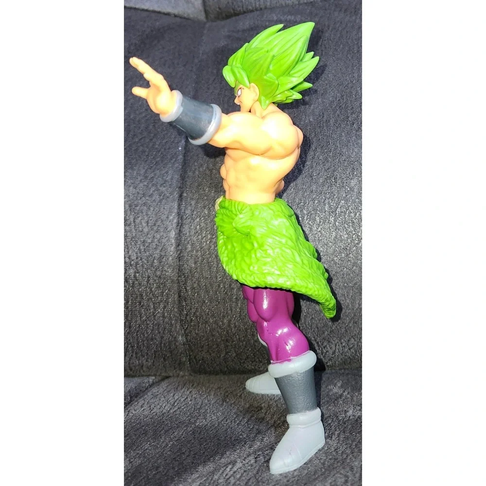 Tamashii Nations S.H. Figuarts Super Saiyan Broly (Full Power) Dragon Ball...